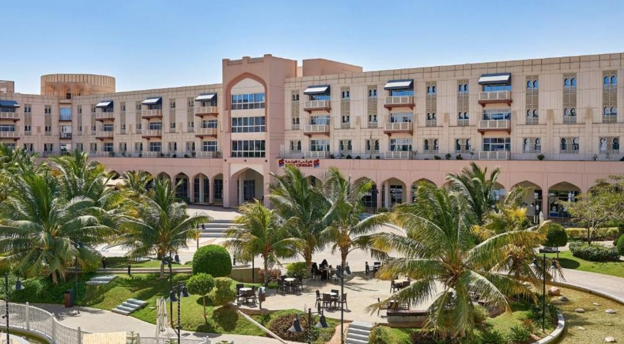 shopping malls in salalah