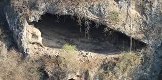 Tawi Atair Sinkhole salalah, Oman