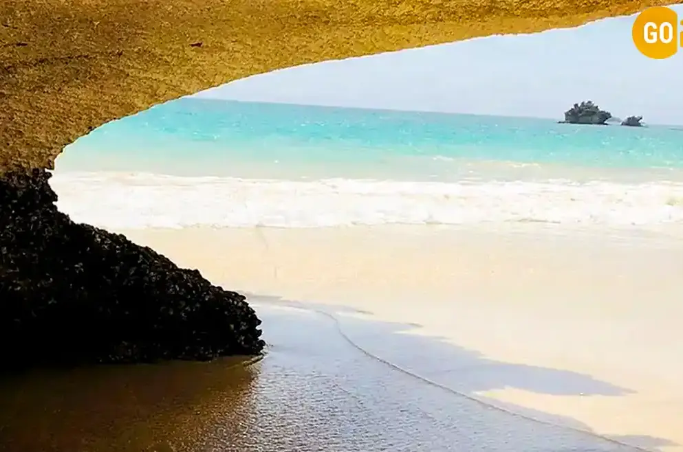 Al Mughsail Beach