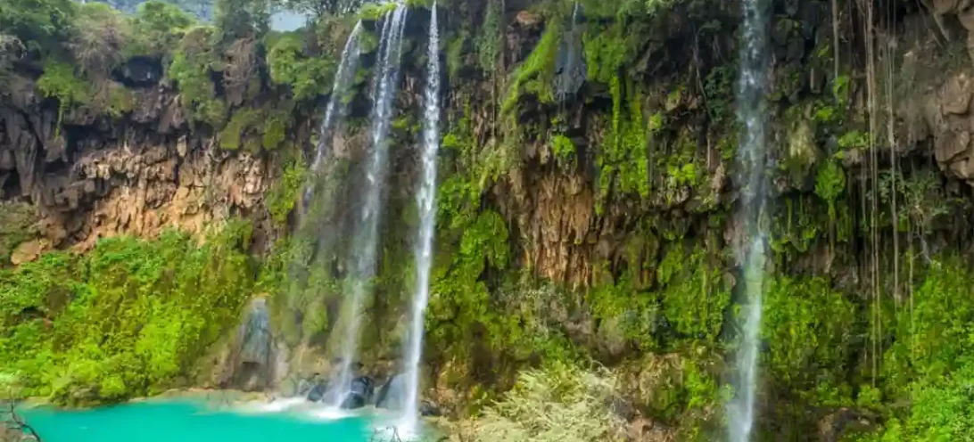 Ayn Athom 03 days Salalah tour heart